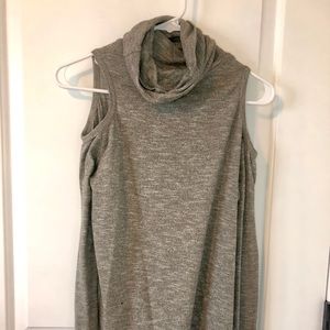 🍃gray long sleeve turtleneck🍃